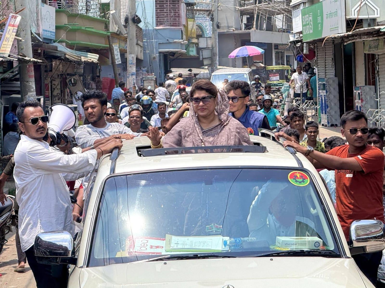 গণ সংবর্ধনায় সিক্ত হলেন সংরক্ষিত নারী আসনের এমপি সাবিরা সুলতানা মুন্নি
